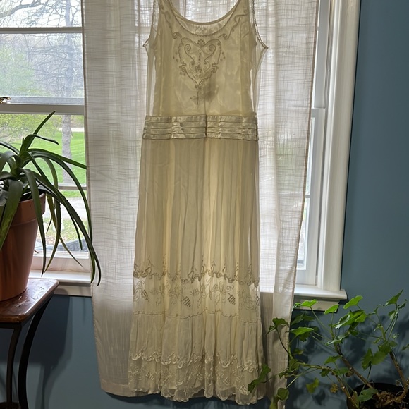 Age of love dress - Picture 2 of 8